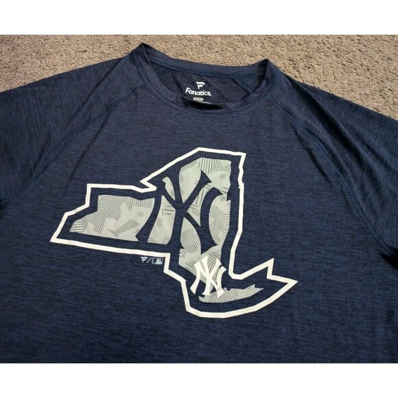 Fanatics MLB New York Yankees Activewear Blue T-Shirt Men's Medium - Picture 3 of 5